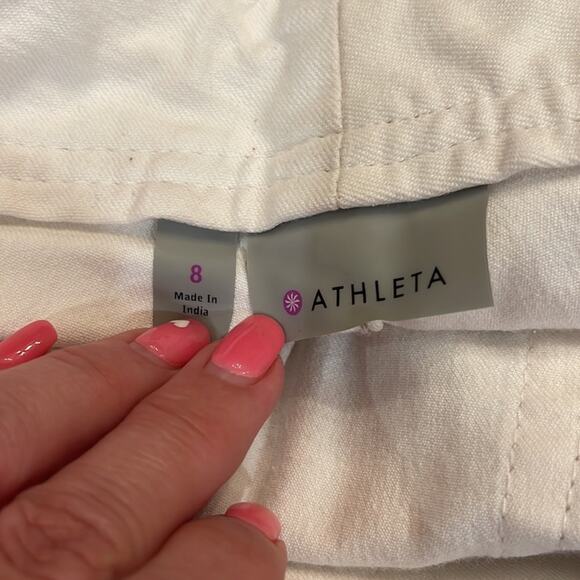 ATHLETA FRONTIER STRAIGHT LEG WHITE JEANS Size 8 - Picture 4 of 12